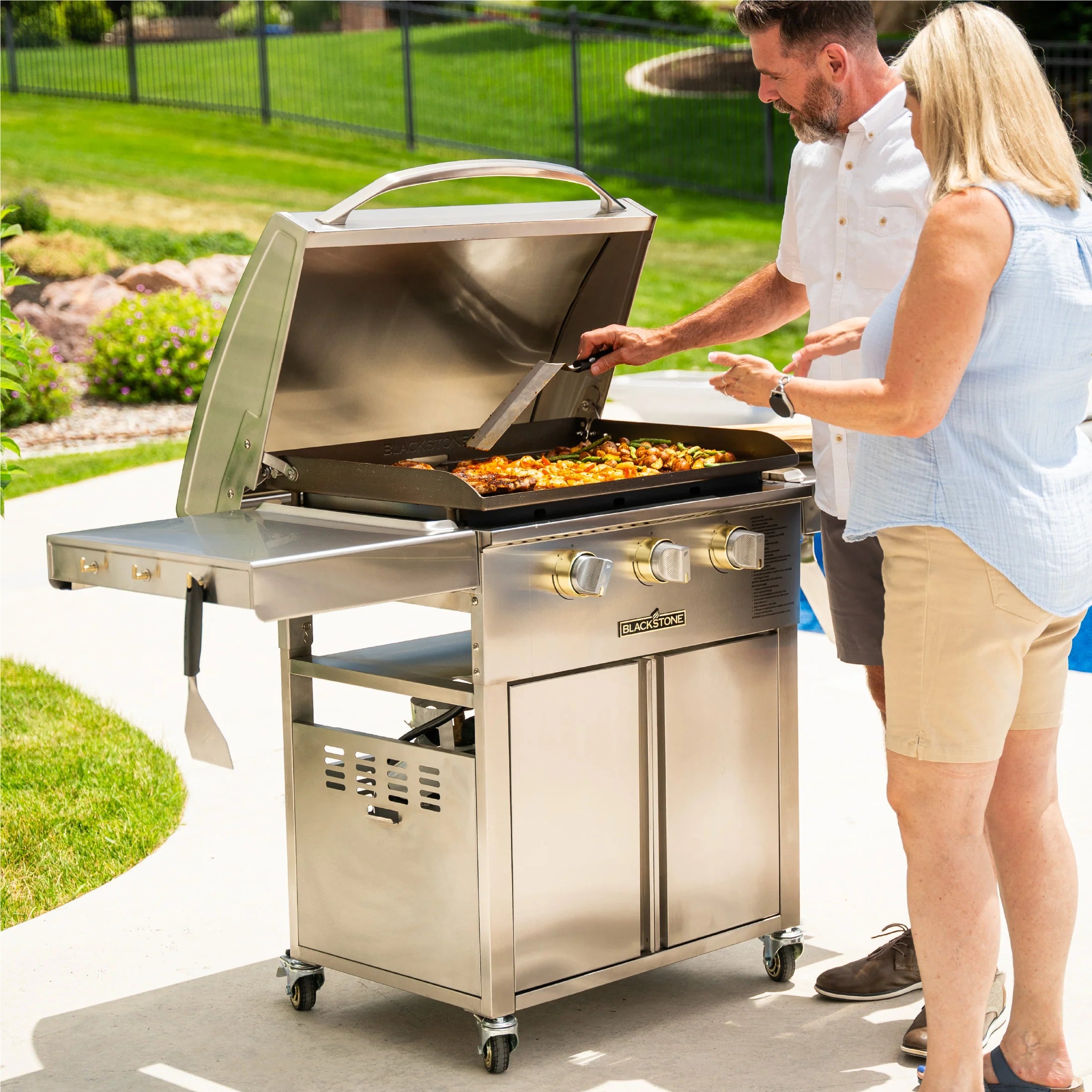 Blackstone 28" Griddle with Cabinet