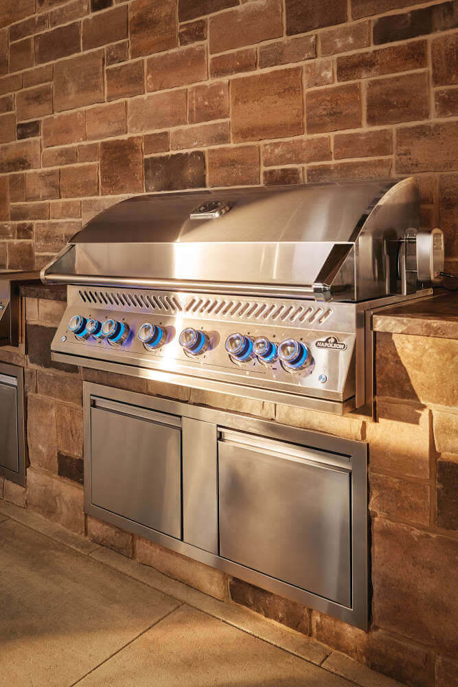 Napoleon Built-In 700 Series 44 Propane Grill BIG44RBPSS-1
