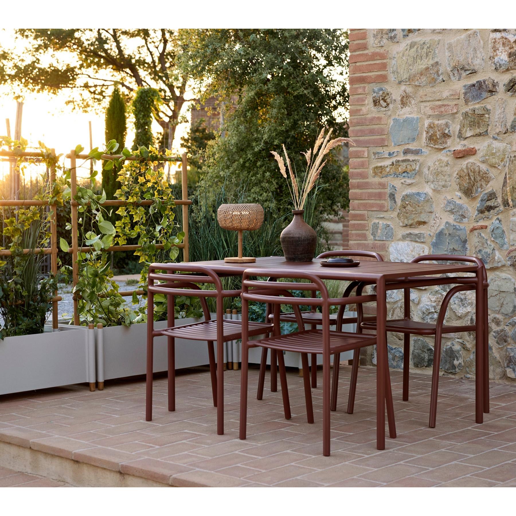 https://cdn.shopify.com/s/files/1/0495/7500/2280/files/Bliss_armchair_-_Bliss_table_-_Sticks_planter_6493_7894c8e7-cf38-45e8-a3e8-6fcae161c8aa.jpg?v=1748918508