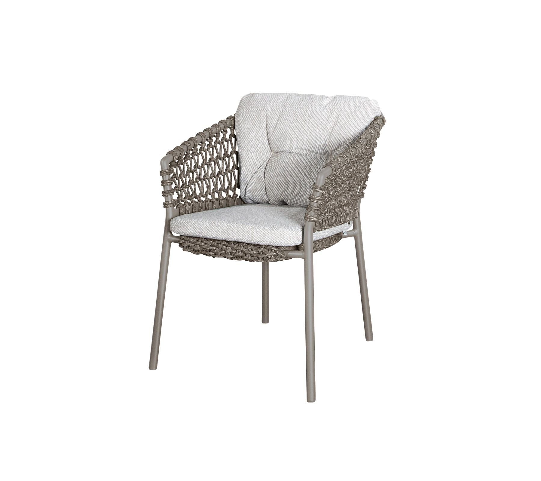 https://cdn.shopify.com/s/files/1/0580/8072/3044/files/Cane-line-Ocean-Chair-26.jpg?v=1746076304
