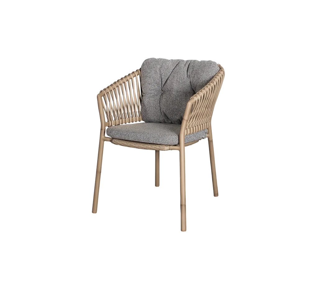 https://cdn.shopify.com/s/files/1/0580/8072/3044/files/Cane-line-Ocean-Chair-41.webp?v=1746076305