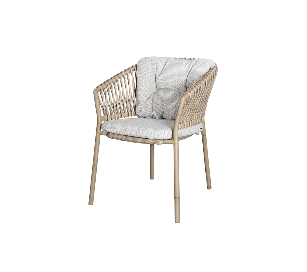 https://cdn.shopify.com/s/files/1/0580/8072/3044/files/Cane-line-Ocean-Chair-42.webp?v=1746076306