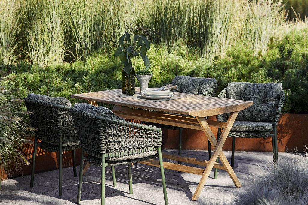https://cdn.shopify.com/s/files/1/0580/8072/3044/files/Cane-line-Ocean-Chair-8.jpg?v=1746076301