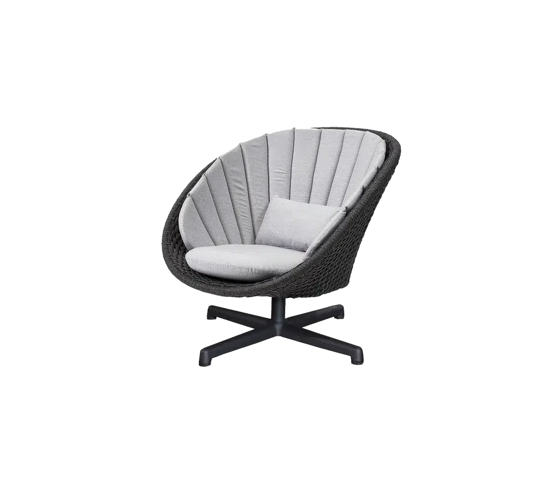 https://cdn.shopify.com/s/files/1/0580/8072/3044/files/Cane-line-Peacock-Lounge-Chair-with-Swivel-8.webp?v=1746015040