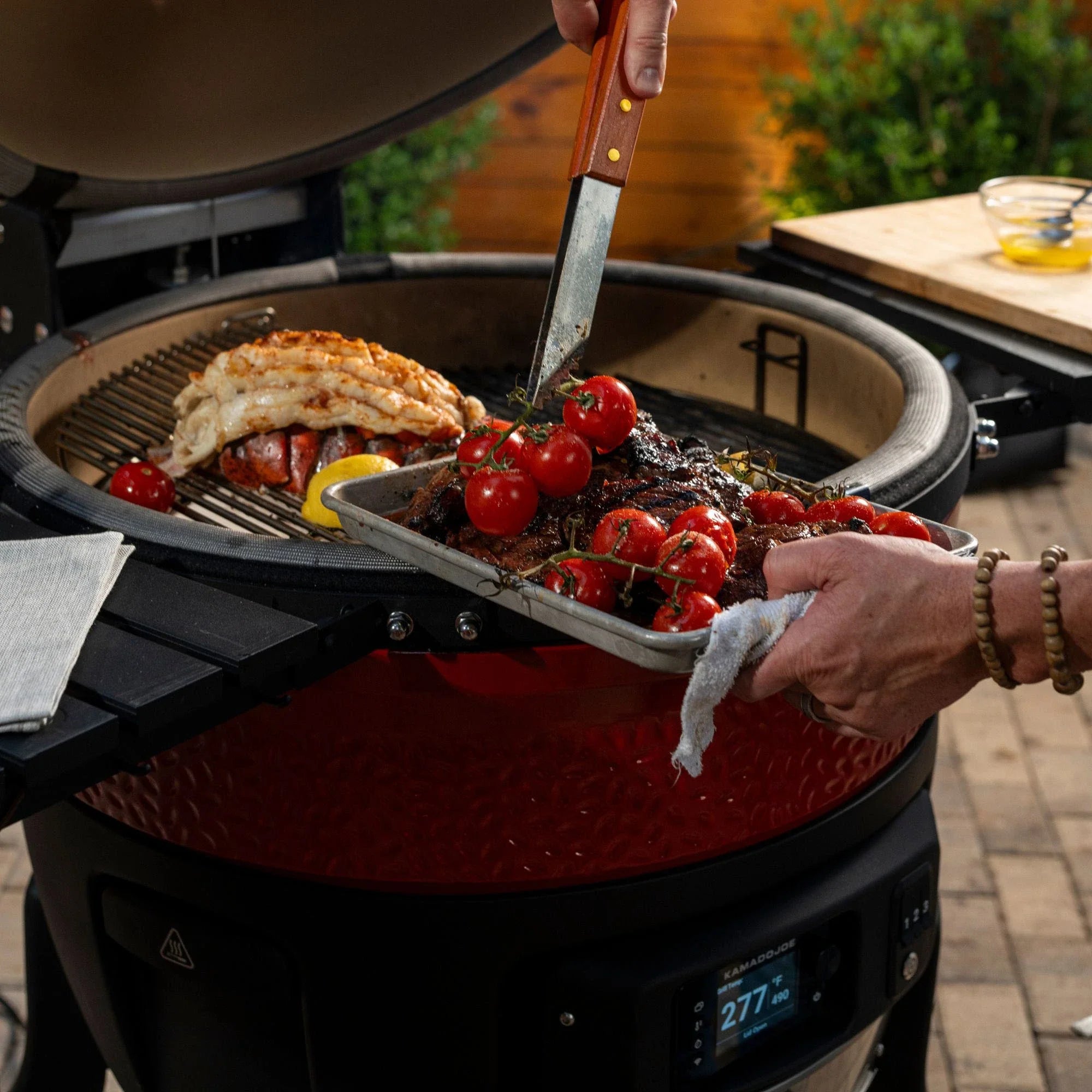 Kamado Joe Konnected Joe 24-Inch Digital Charcoal Grill and Smoker Stainless