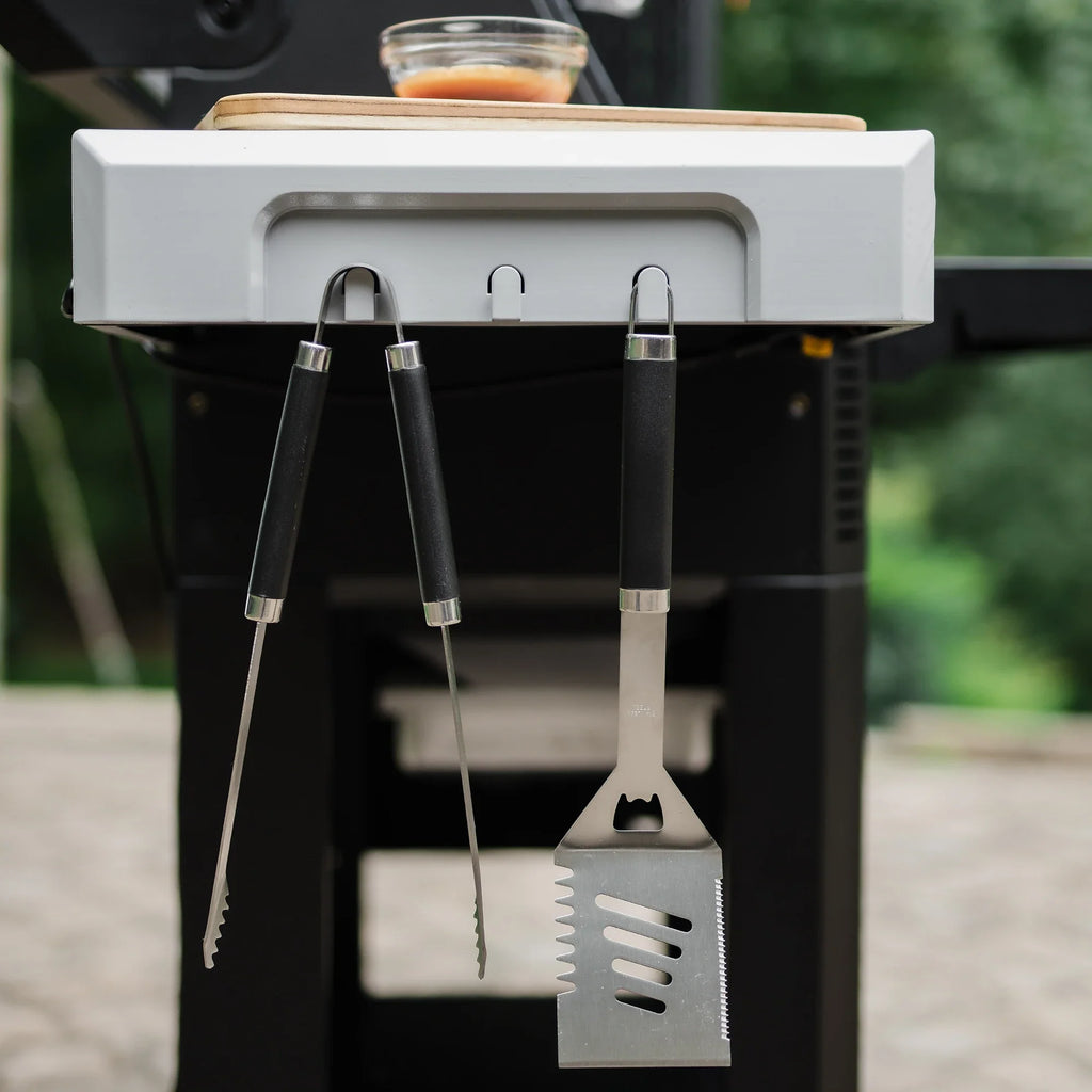 Masterbuilt Gravity Series 600 Digital Charcoal Grill and Smoker