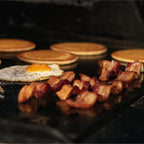 Masterbuilt Gravity Series® 800 Digital Charcoal Grill + Smoker Griddle