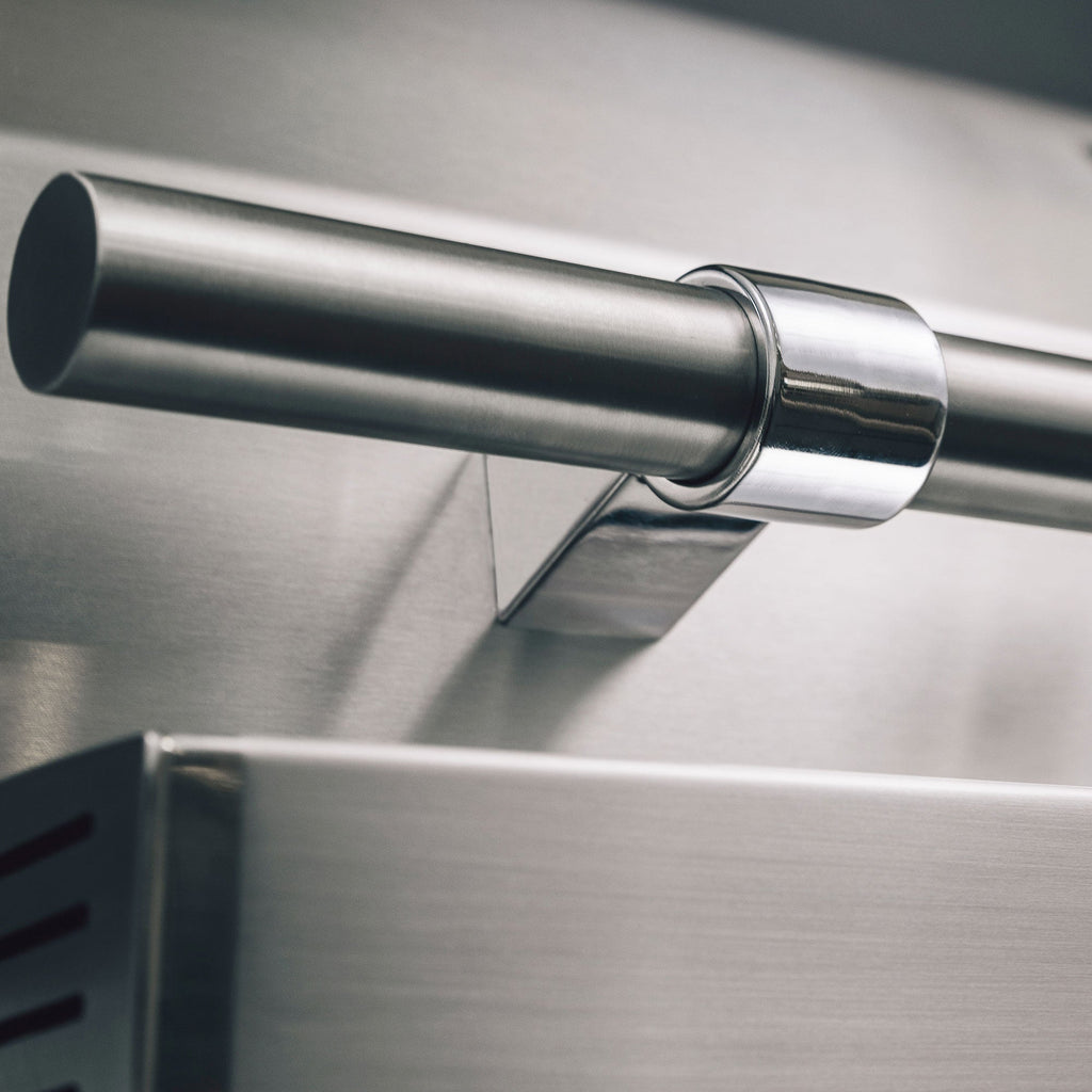 https://cdn.shopify.com/s/files/1/0338/9934/8108/files/ats36-atlas-grill-hood-handle.jpg?v=1720686861