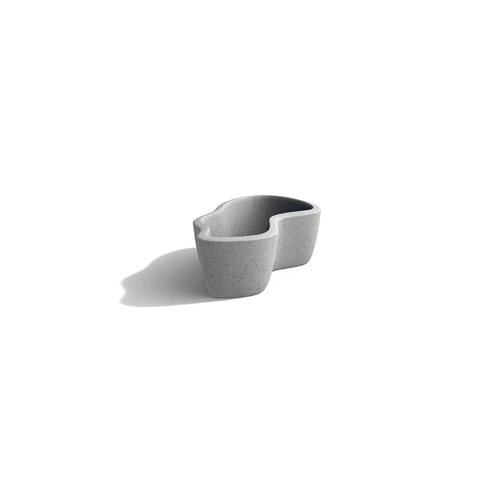 ZB.FI.06 Large Fiord Planter — Weatherstone — W31 Fog — digitally rendered color preview