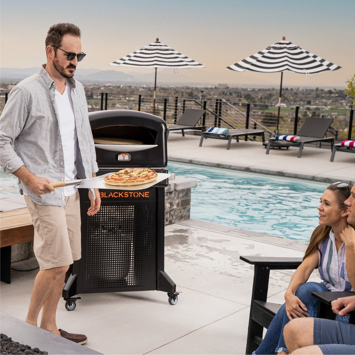 Blackstone Pizza Oven with Mobile Cart - 6825